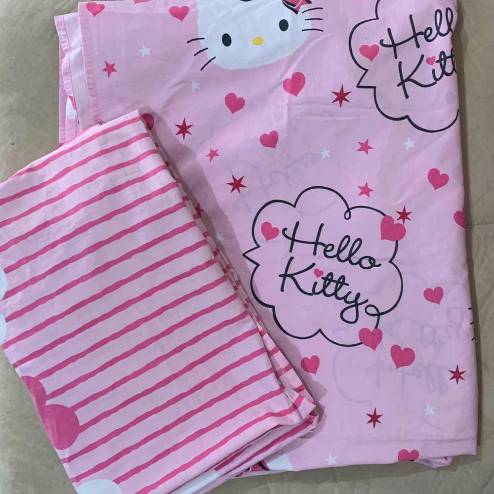Hello Kitty Full Size Bedding Set